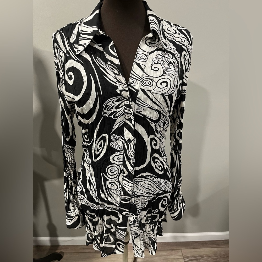 Allison Taylor Black and White Swirl Blouse